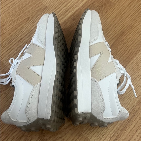 New Balance 327 Salt & Sand Women’s 6.5 - Picture 7 of 11